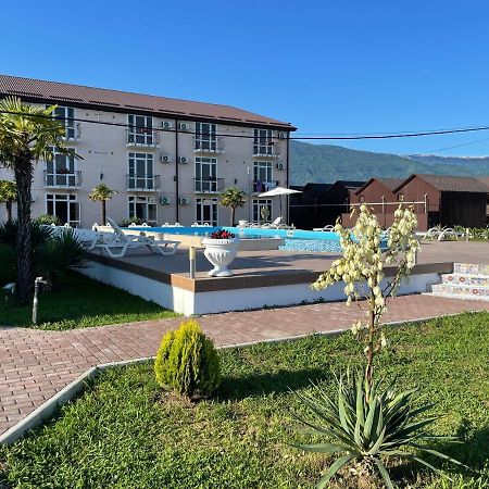 Hotel Askar Alakhadze 외부 사진