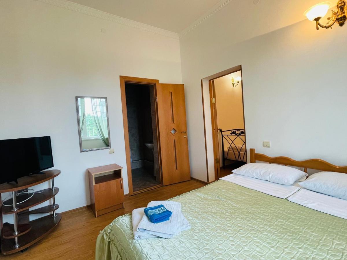 Hotel Askar Alakhadze 외부 사진