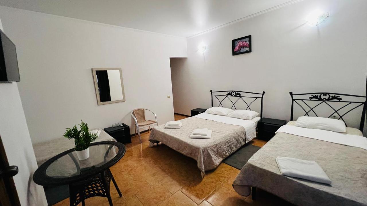 Hotel Askar Alakhadze 외부 사진