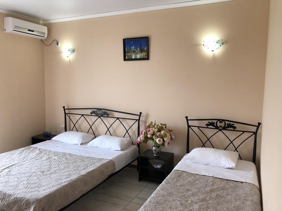 Hotel Askar Alakhadze 외부 사진